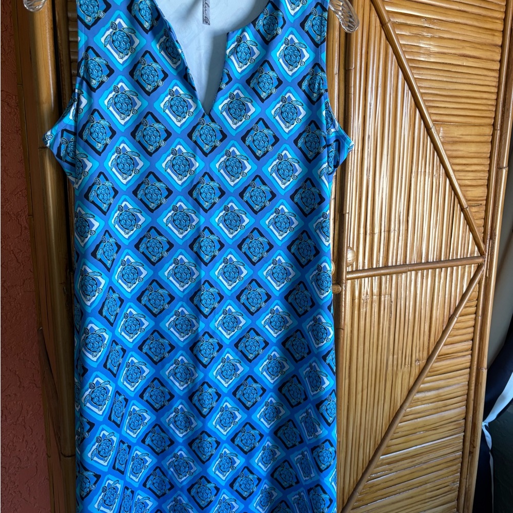 Lulu-B Blue and White Geometric tropical sea turtle dress, size M